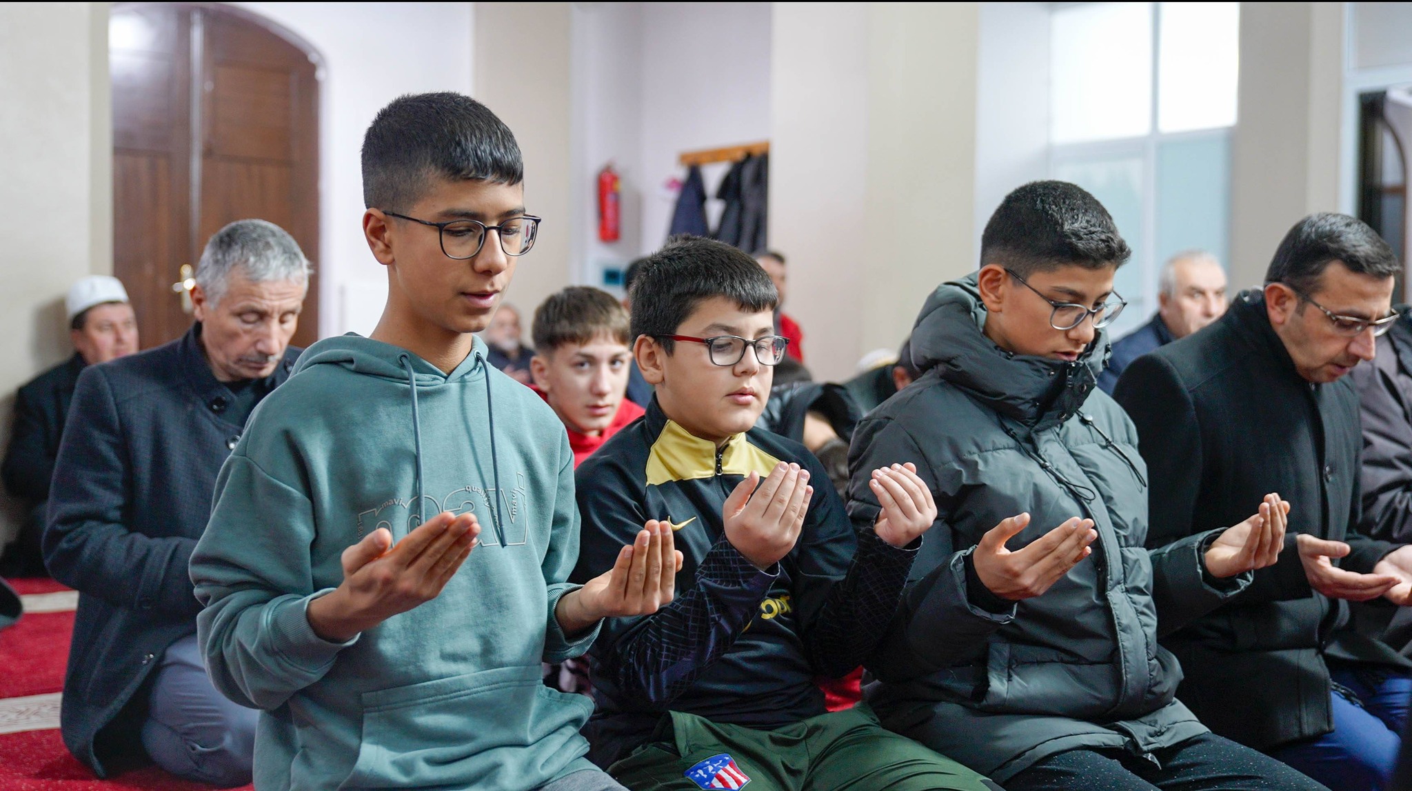 Kurşunlu Camiindeki Programa Katılım Yoğundu...