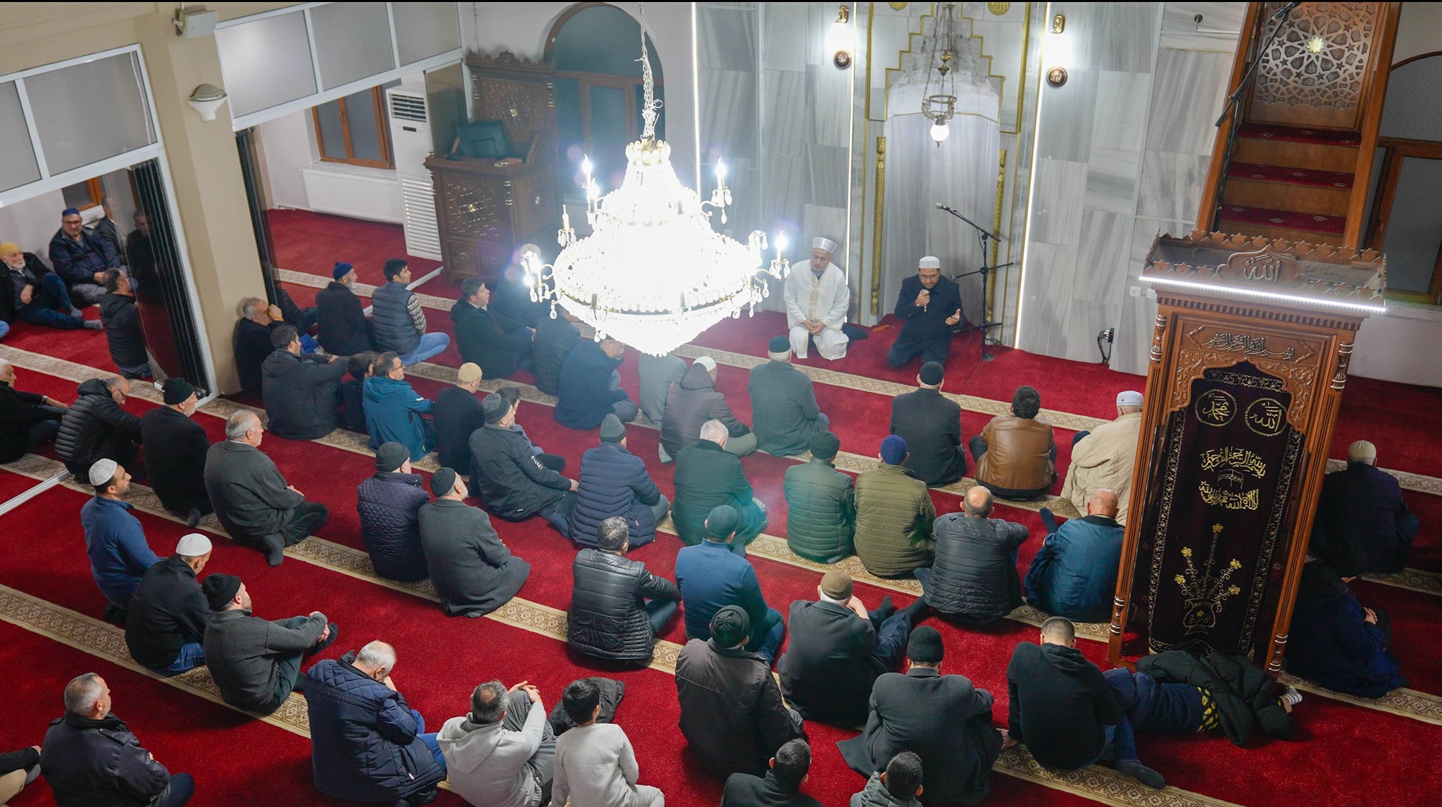 Kurşunlu Camiindeki Programa Katılım Yoğundu...0