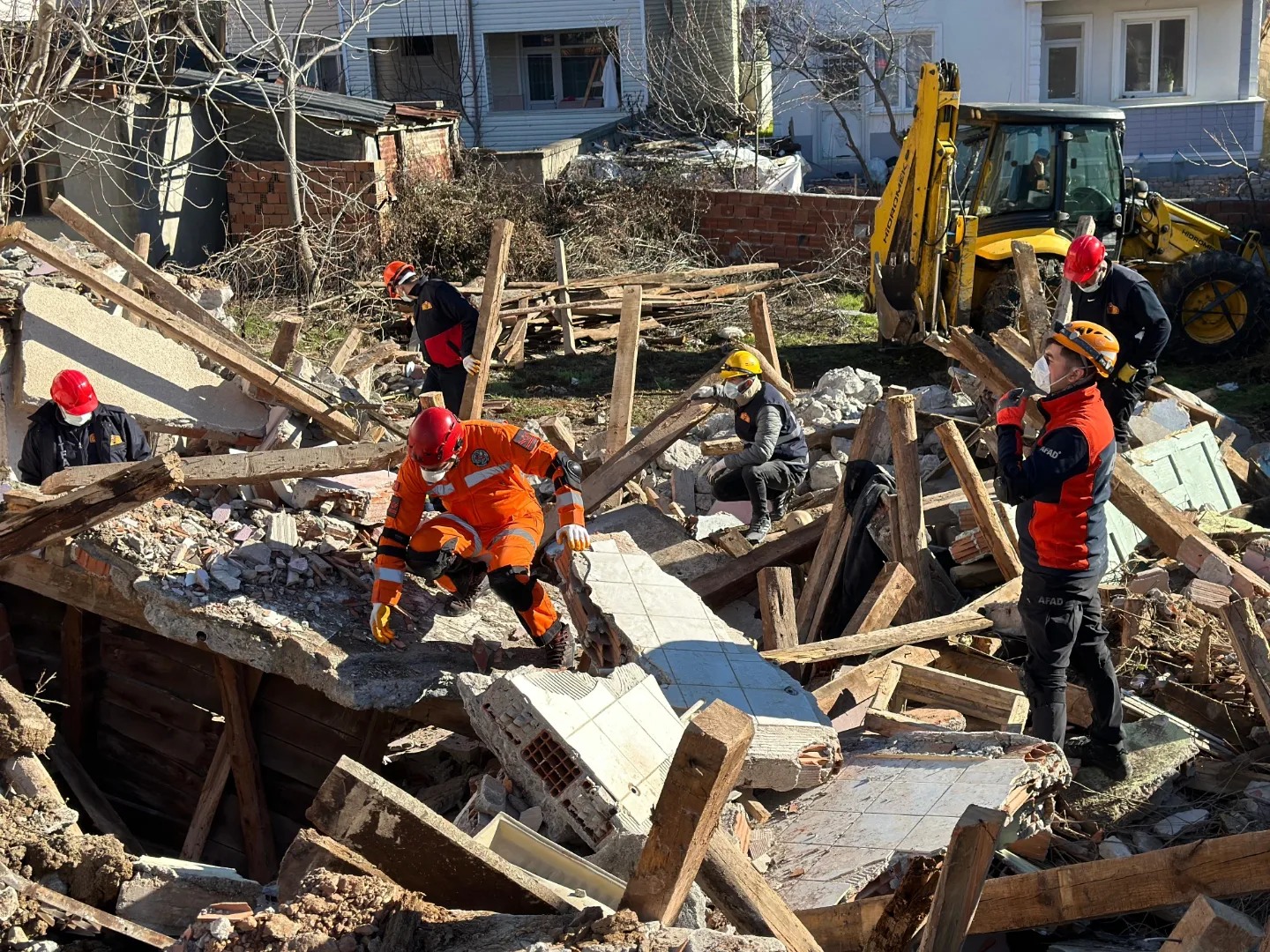 Senaryo Gereği Erzincan Ekipleri Reşadiye'ye Yardıma Koştu.. (4)