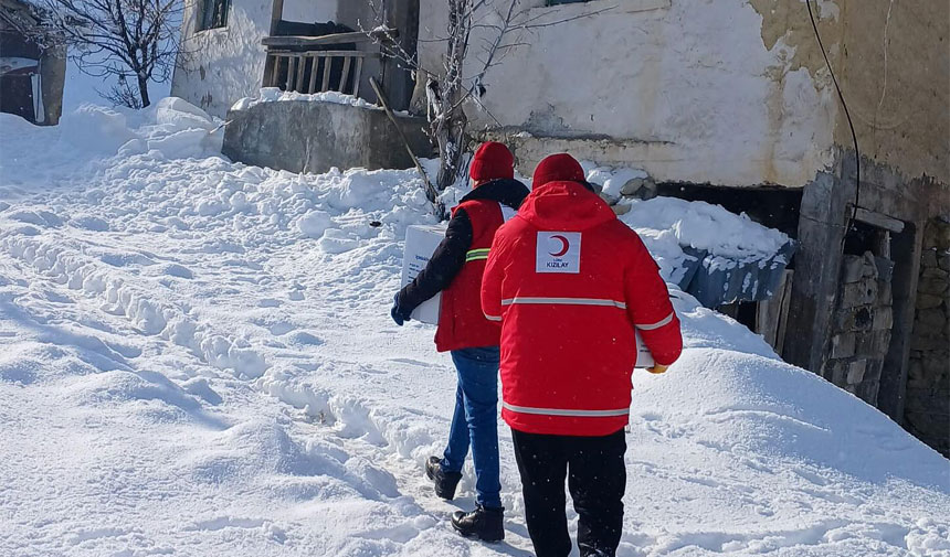 Çayırlı’da İyilik Seferberliği Yardımlar Gönüllere Dokundu