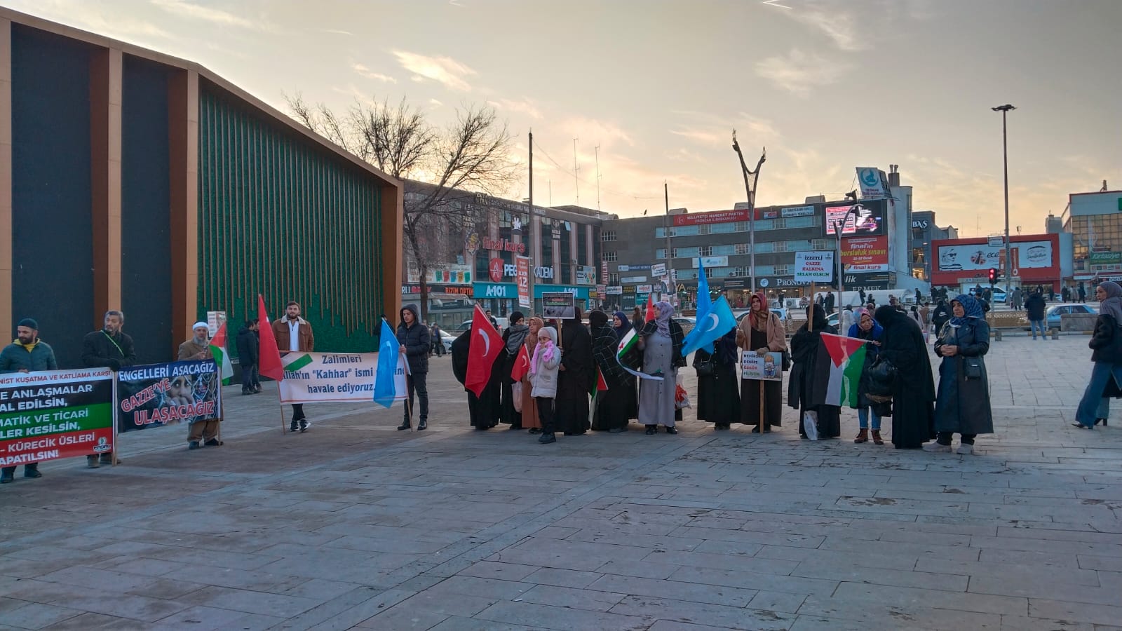 Erzincan'da Filistin Için Haykırış Bir Soykırım Izliyoruz! 3