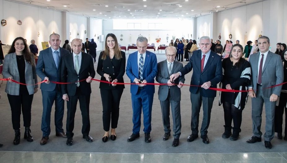 Erzincan'da Proje Üstüne Proje Üreten Akademisyen Takdir Topluyor...