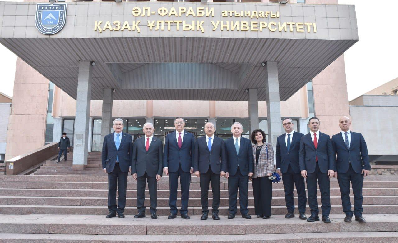 Binali Yıldırım'a El Farabi Üniversitesi'nden Doktora.. (4)