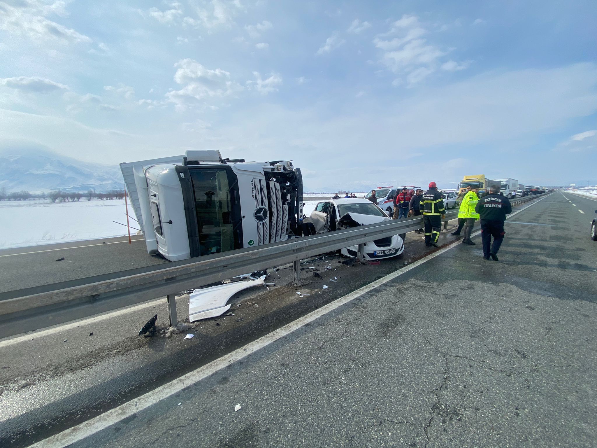 Erzincan’da Trafik Kazasında Mucize Kurtuluş (3)