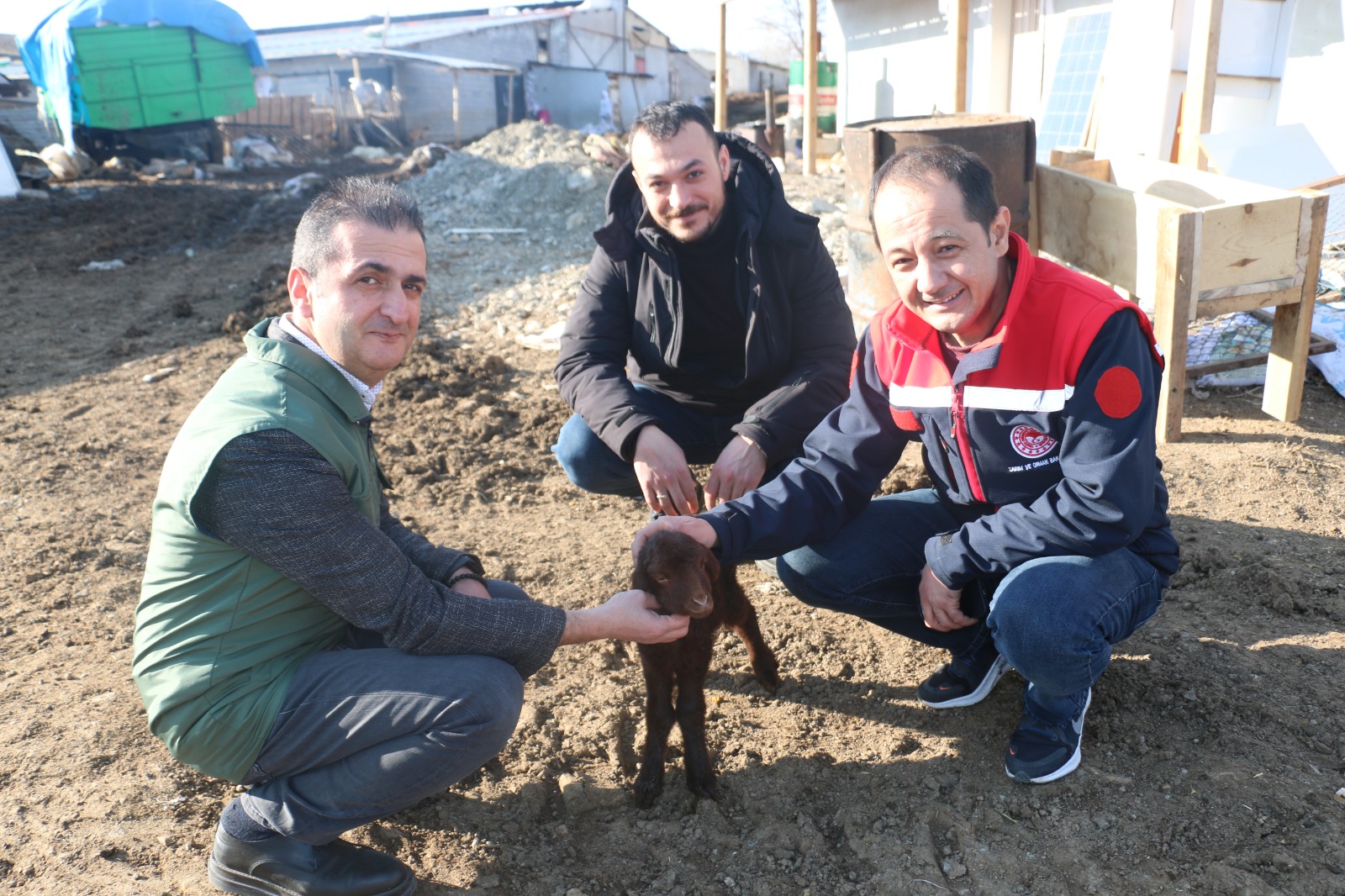 Dereyurt Zararı Karşılanan Çiftçiler Umutla Üretiyor (5)