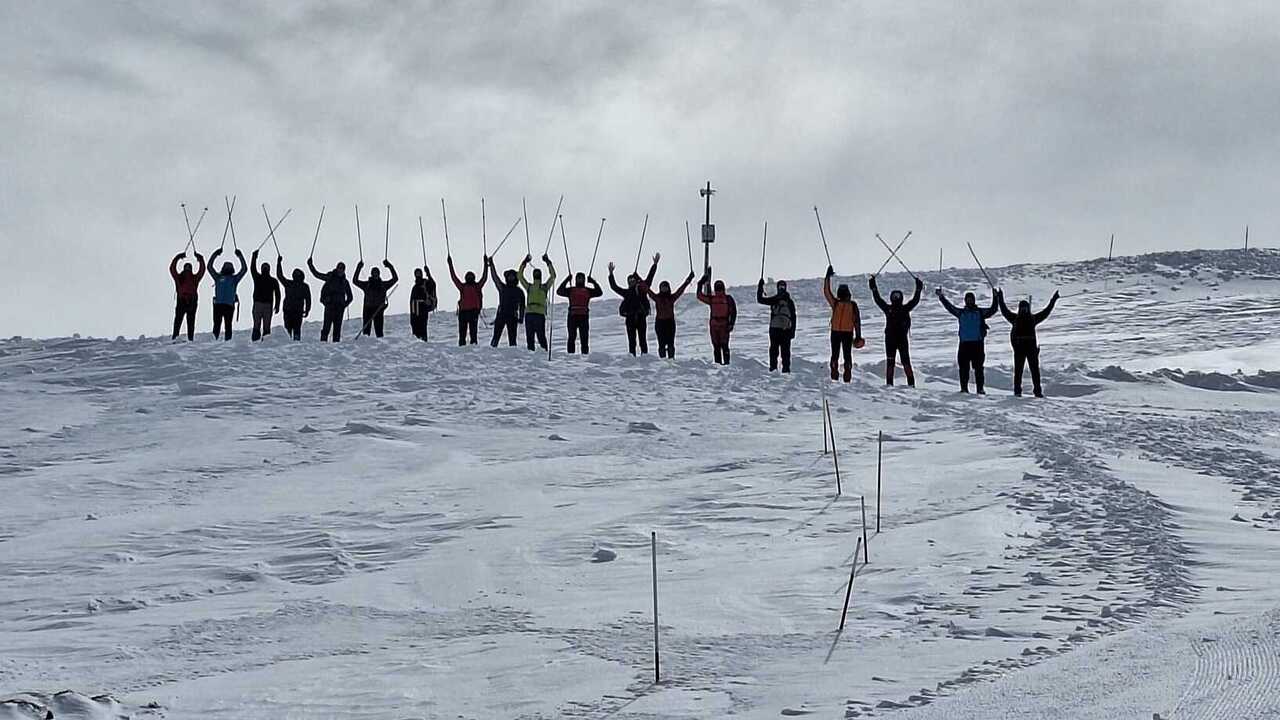 Erzincanlı Dağcılar Kadınlar Gün (1)