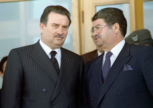 Yıldırım Akbulut Turgut Özal 1