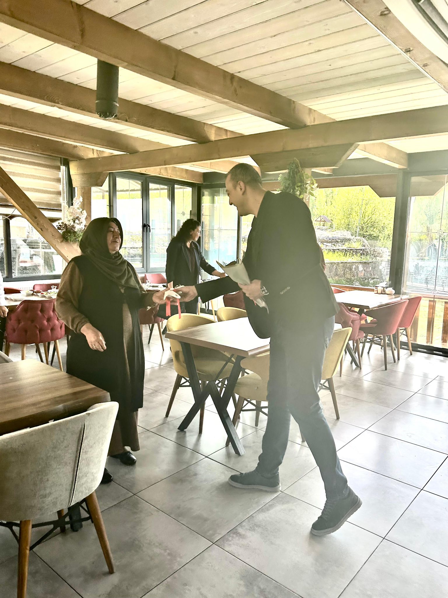 Akbulut Şehir Annelerini Unutmadı (1)