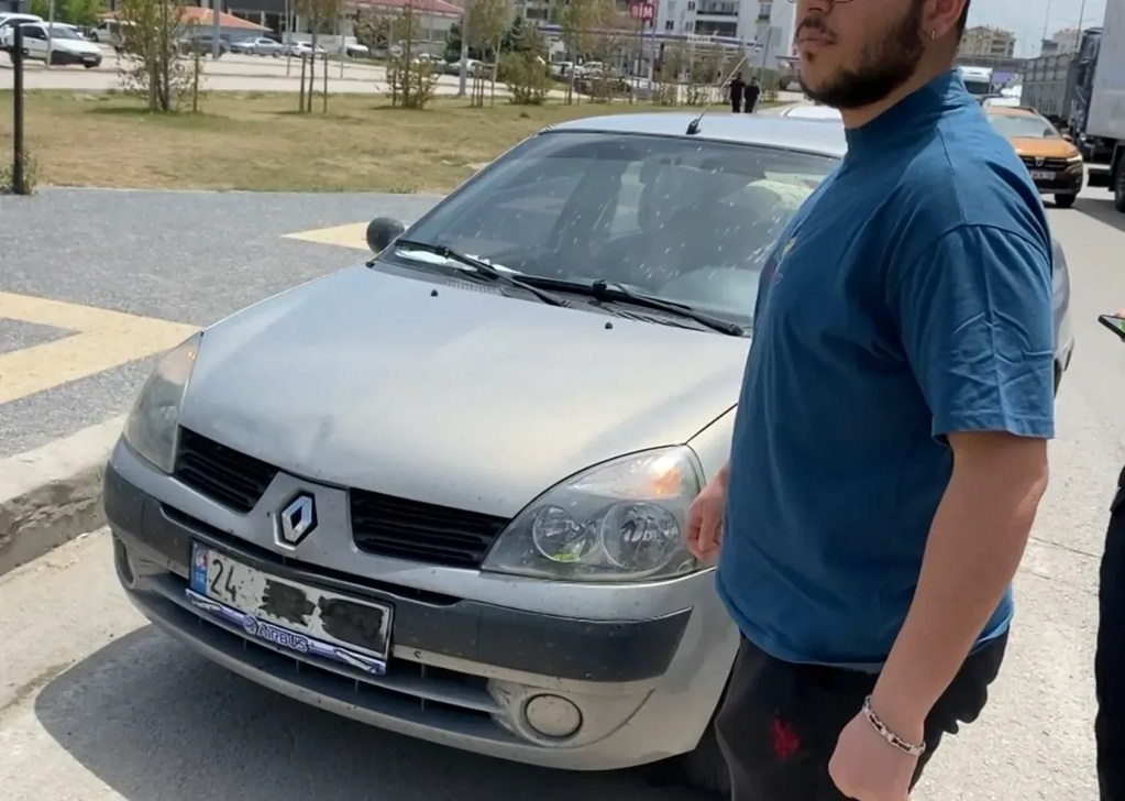 Aksaray Erzincan Plakalı Araç
