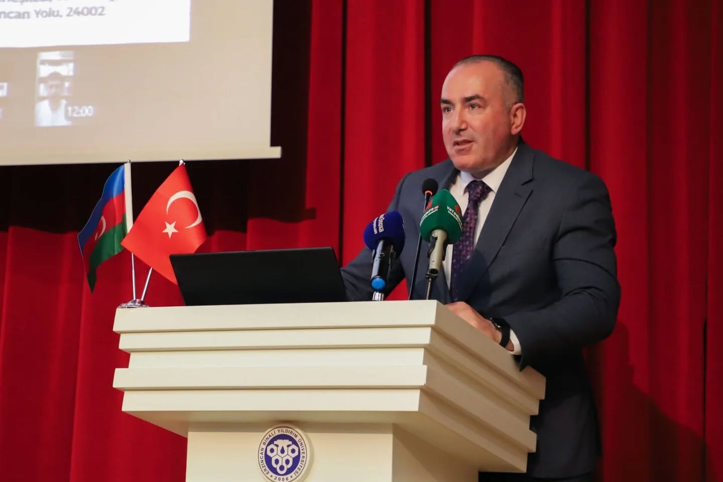 Batı Azerbaycan Meselesi Erzincanda Konuşuldu (6)
