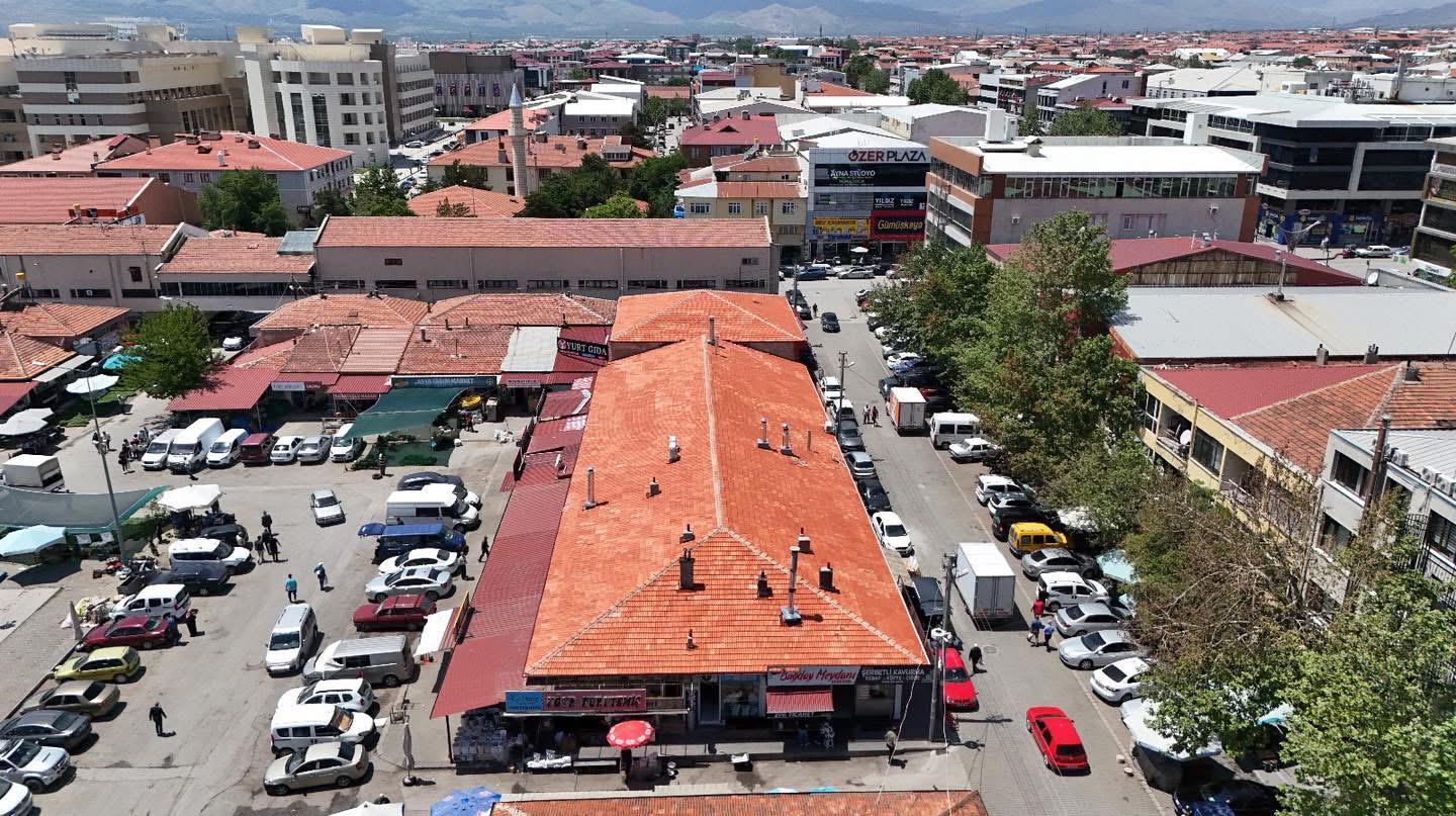 Buğday Meydanı Kısa Sürede Onarıldı (2)