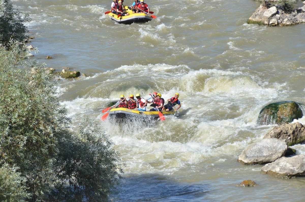 Erzincan Karasu Nehri Rafting