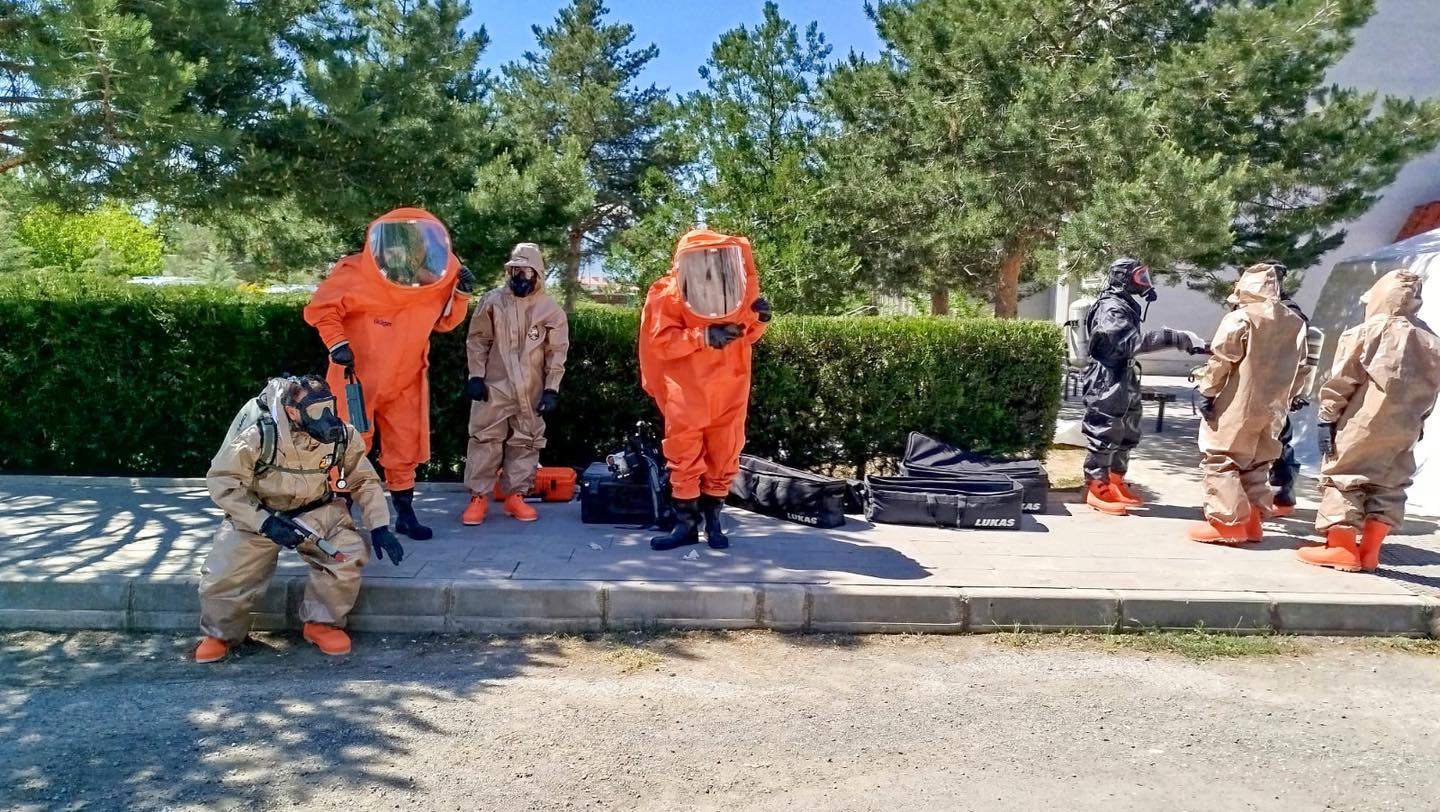 Erzincan'da 54 Personel Görev Aldı... Adeta Nefesler Tutuldu... (4)