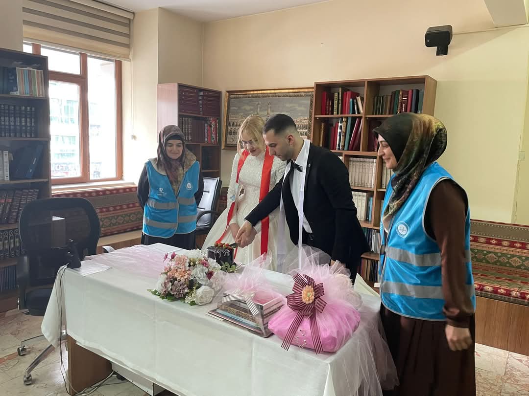 Estonyalı Janelika Erzincan’a Gelin Geldi 1