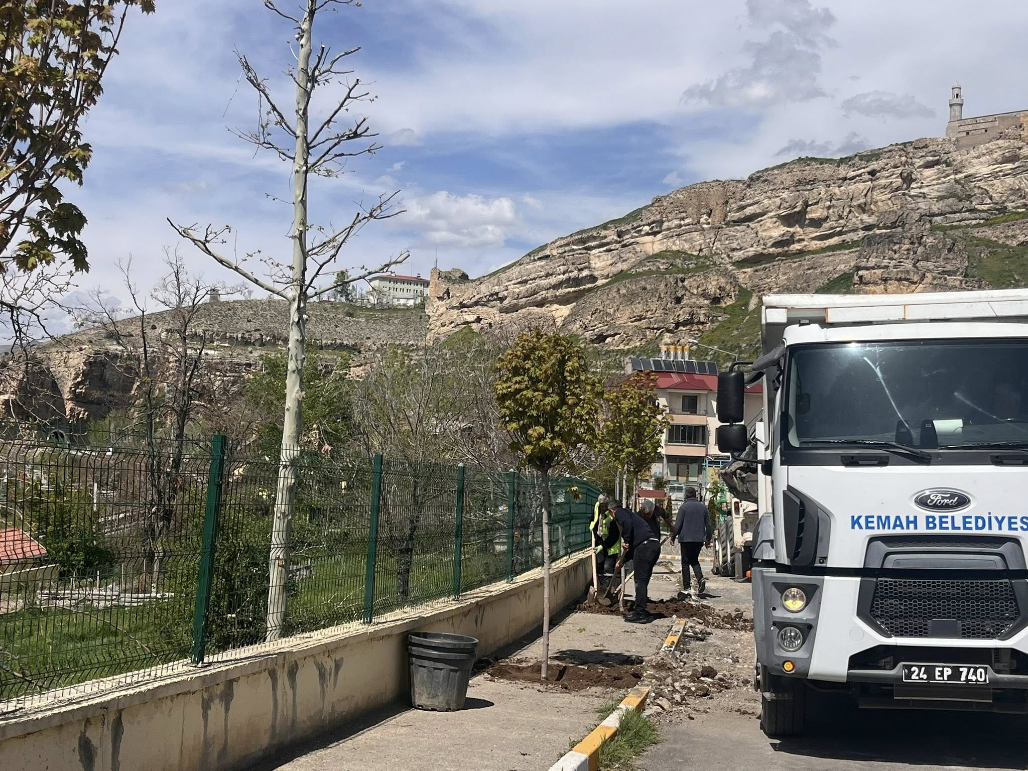 Ilçeyi Güzelleştirmek Için Dört Koldan Çalışıyorlar (1)