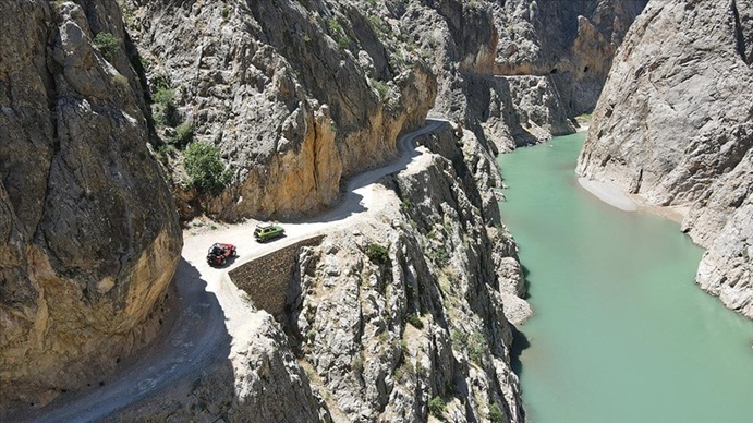 Taş Yolu En 4