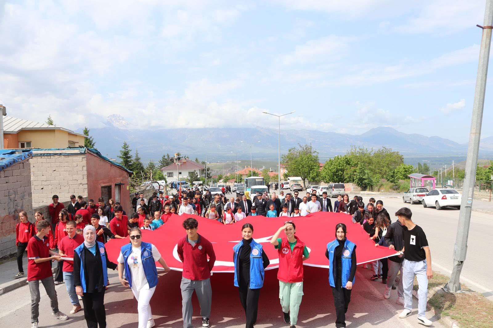 Üzümlüde 19 Mayıs Kutlamalrı (2)