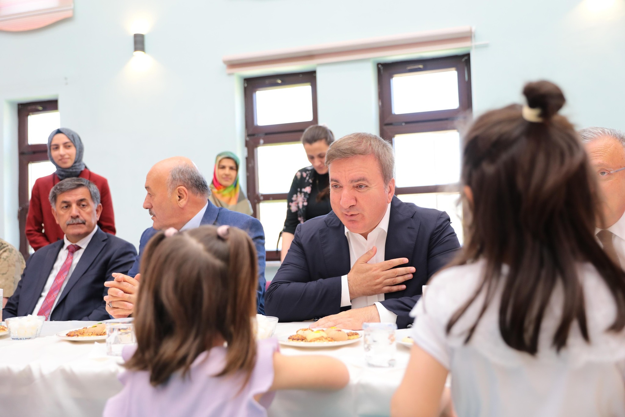 Devletin Şefkatli Yüreği Onların Üzerinde (4)