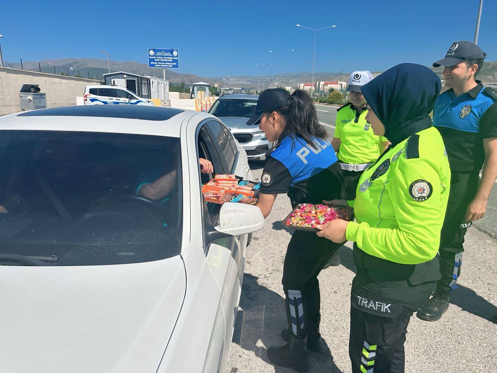 Erzincan Polisi Görev Başında (2)