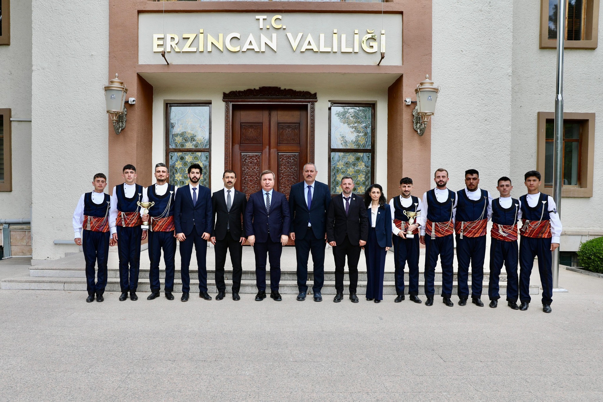Erzincangücü Halk Oyunları Ekibi (1)