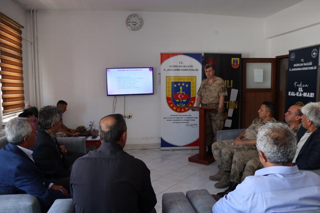 Jandarma Muhtarları Bilgilendirdi (2)