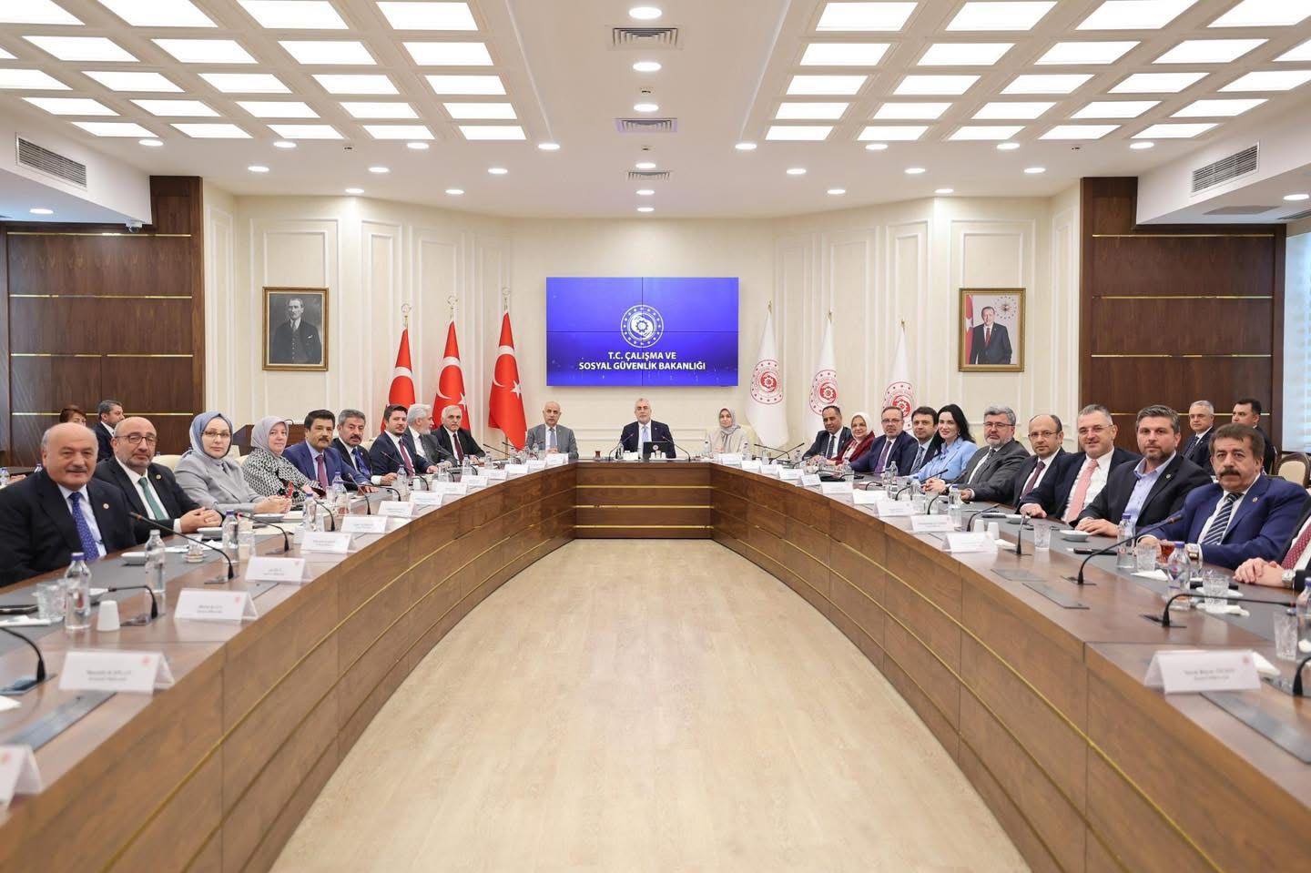 Süleyman Karaman Çalışma Bakanı Talep (1)