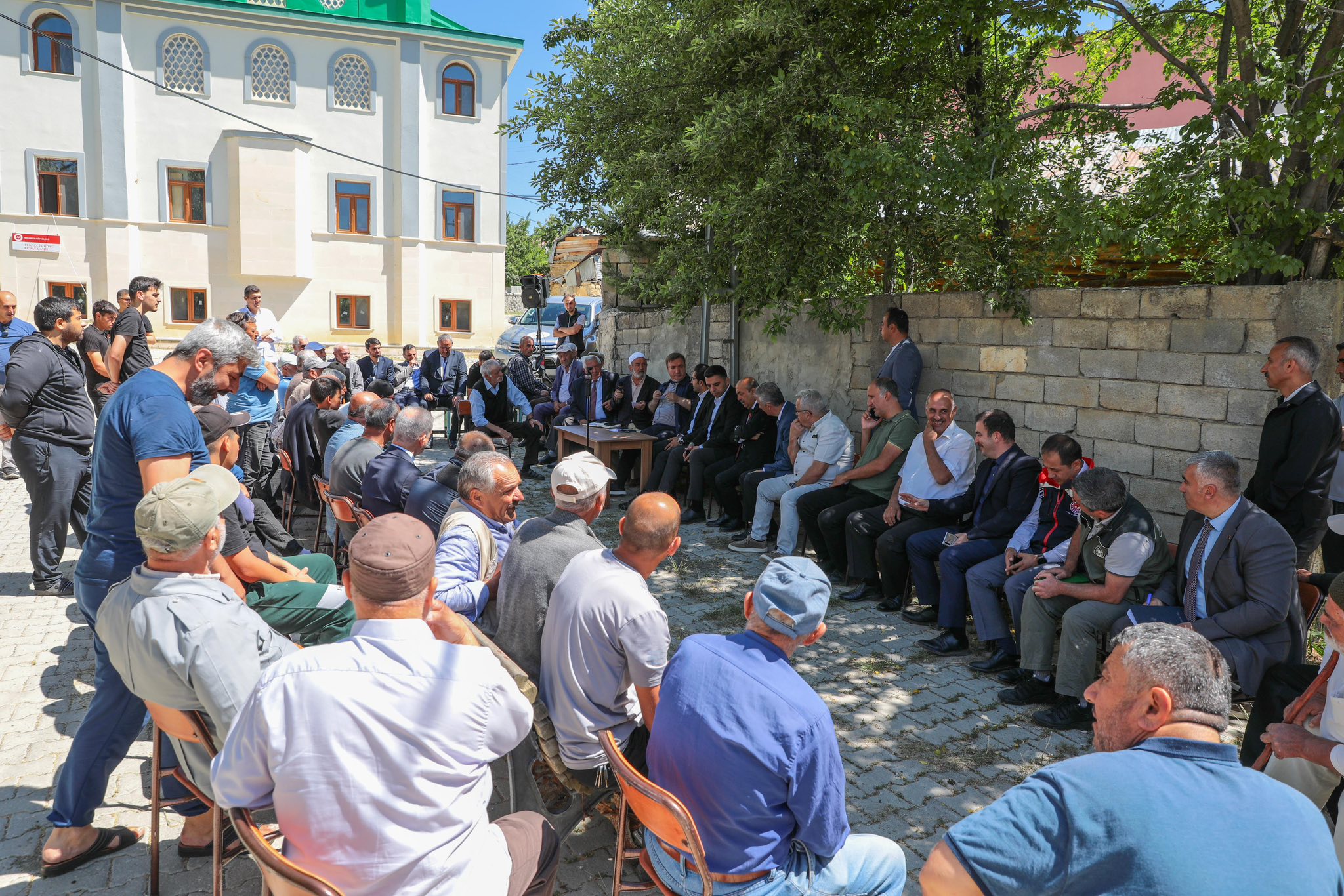 Vali Aydoğdu Teknecikte (1)