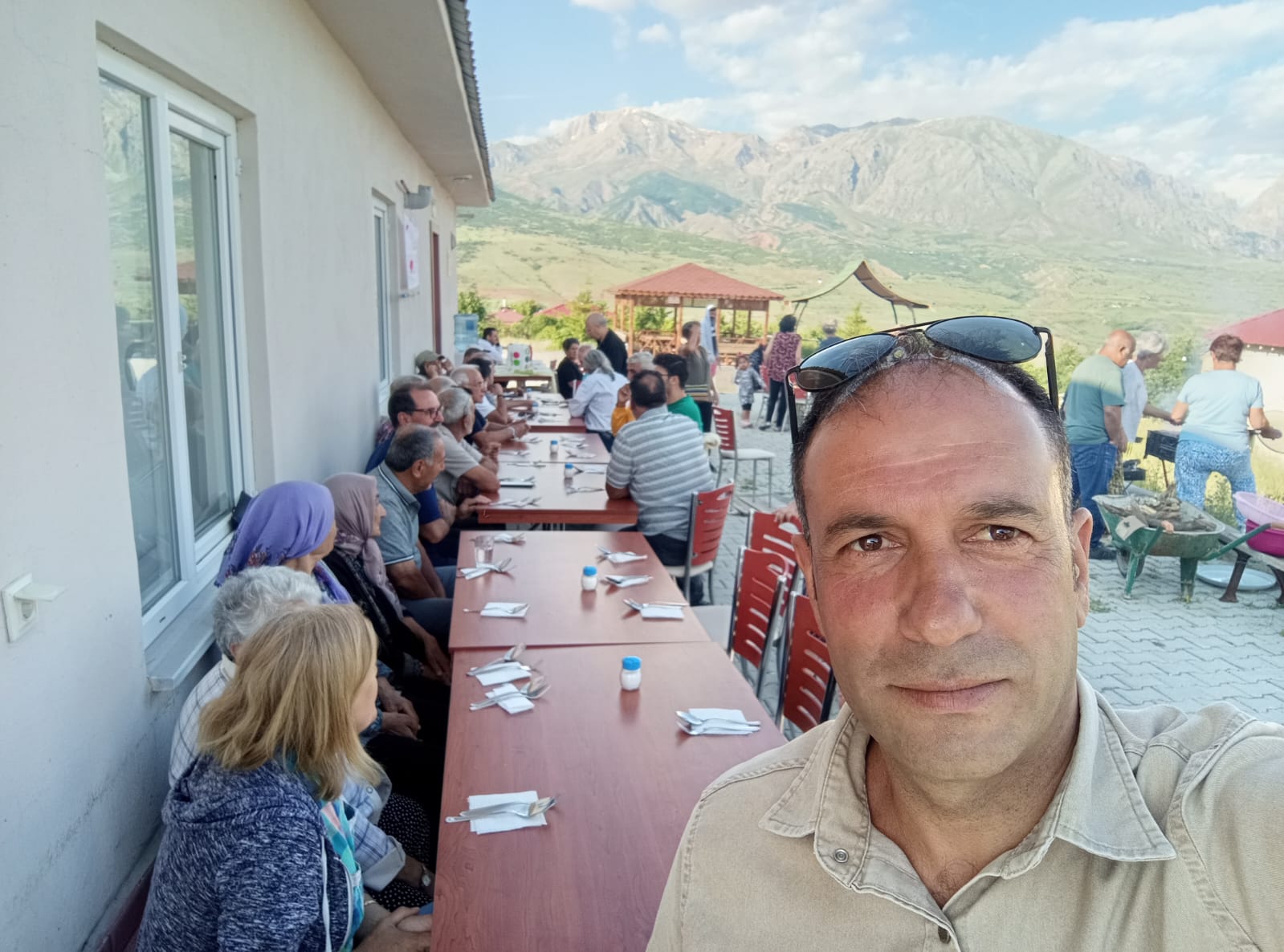 Erzincan'ın köyünde nesiller bir araya geldi-1