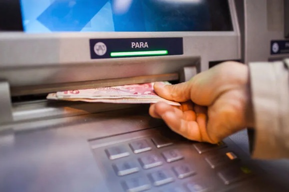 Atm Para Çekme-1