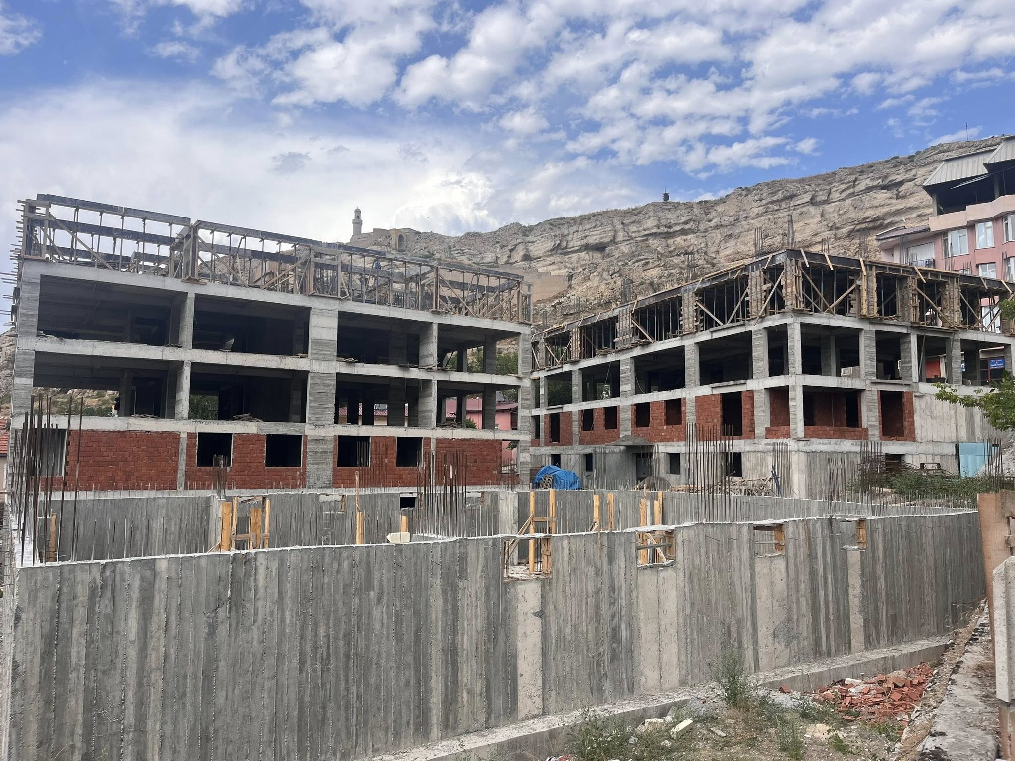 Erzincanın Ilçesi Şantiyeye Döndü (7)