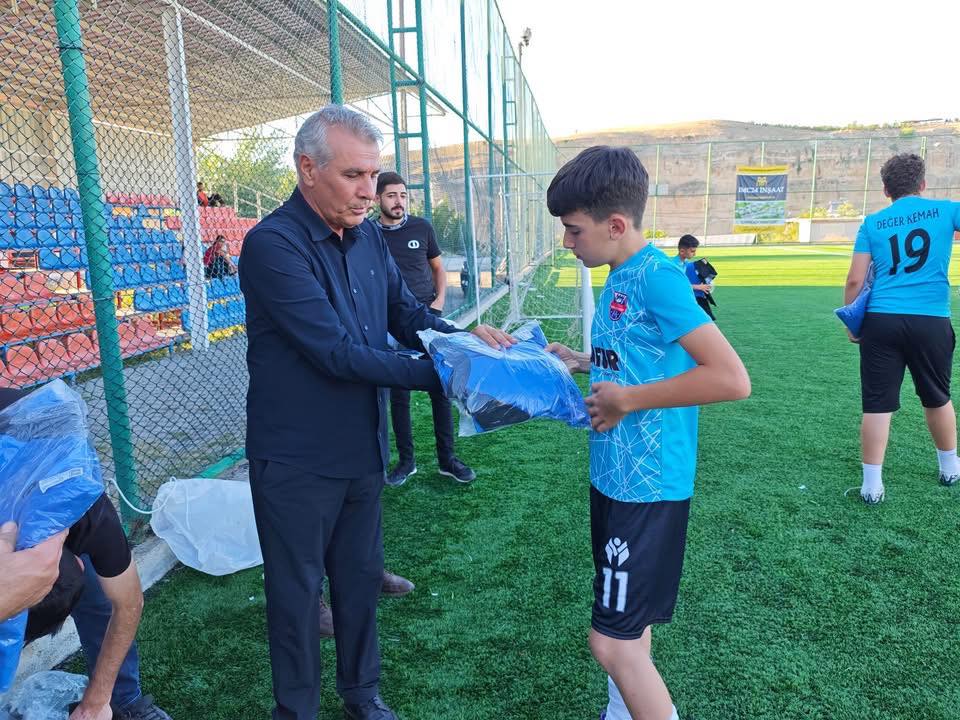 Kemah Belediyesi Her Alanda Kendini Hissettiriyor (3)
