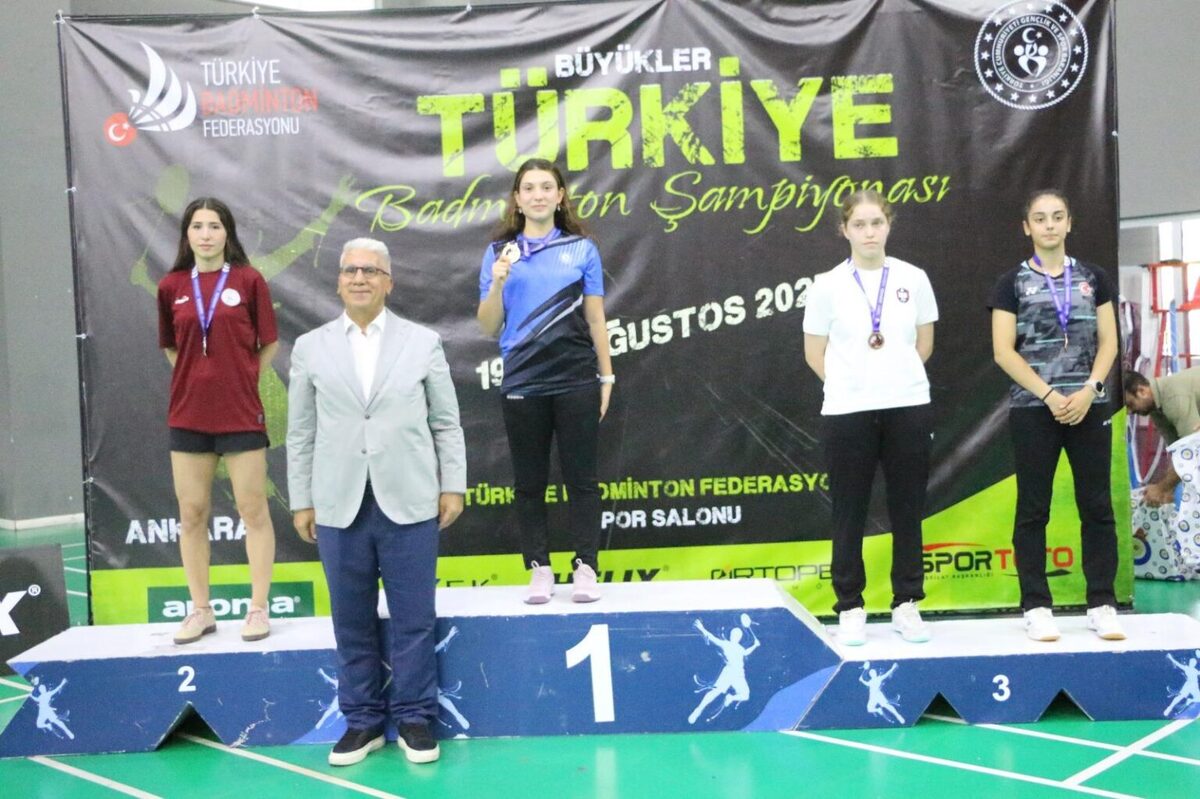 Badmintonda Türkiye’nin 1. Ve 2.