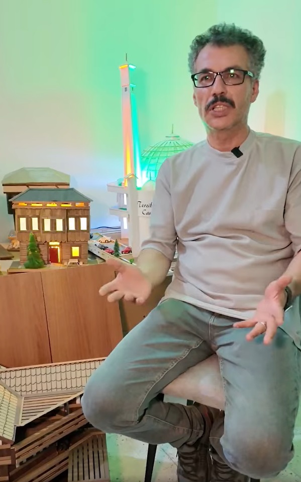 Erzincanda Bir Avuç Tahta Parçasından Kurulan Dünya1