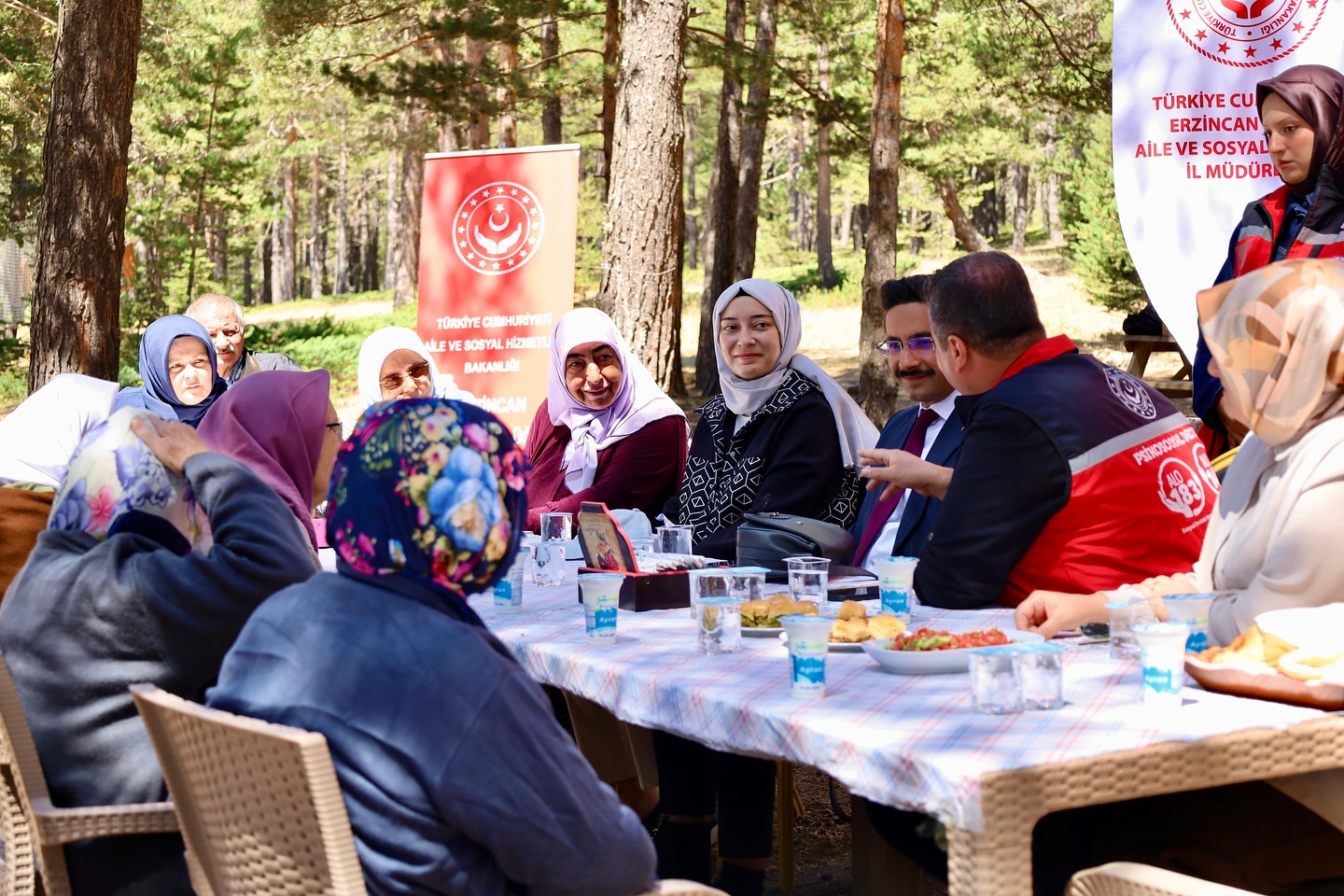 Erzincan’da Büyüklerimize Kıymetli Bir Etkinlik Düzenlendi (3)