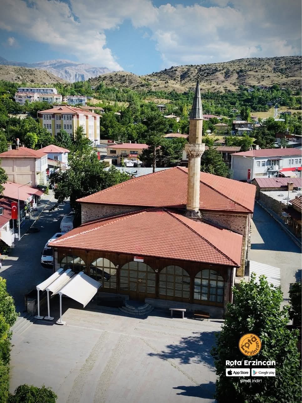 Erzincan’ın Kemah Ilçesinde Yaklaşık Altı Asırlık Fetihle Yaşıt Ata Yadigârı Dimdik Ayakta Duruyor. 1