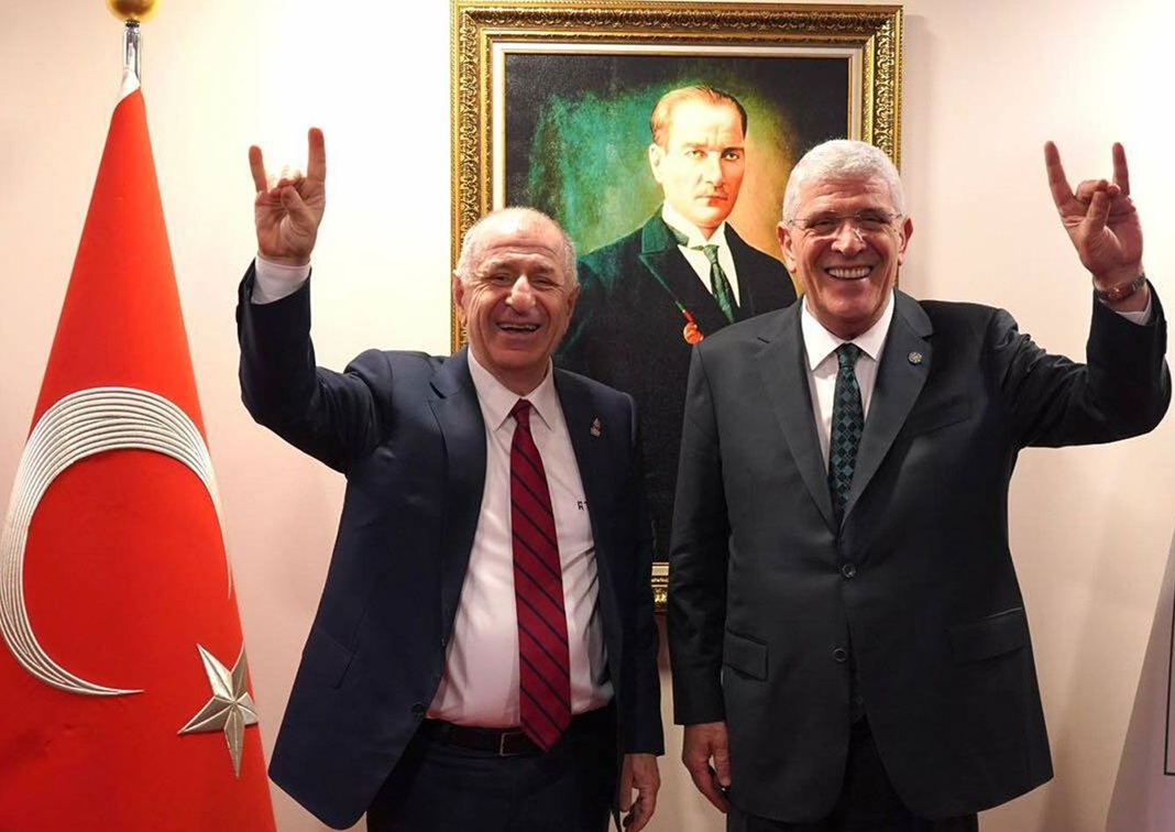 Iki Siyasi Parti Birleşimi