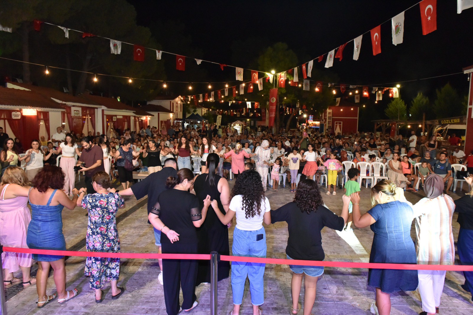 O Kentte Yer Gök Erzincan Oldu (1)