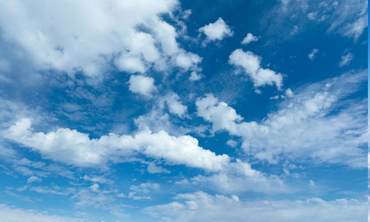 Stratus Bulutlar Gri̇ Ve Yayvan Tabakalar