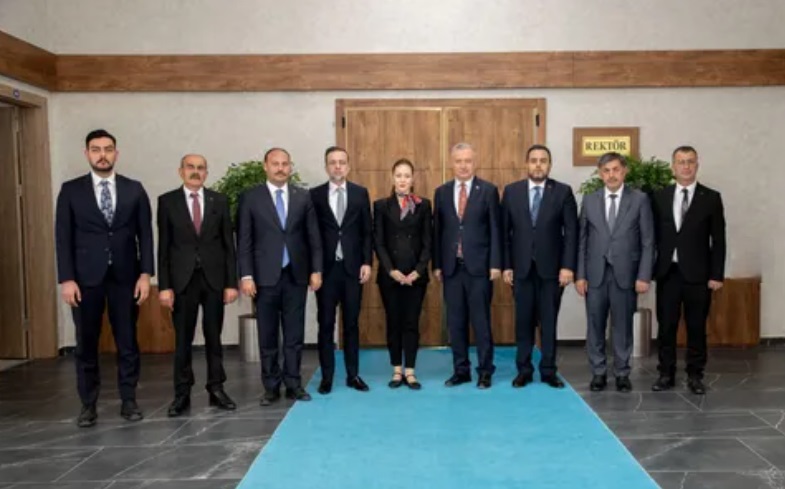 Zuhal Karakoç Mhp Kahramanmaraş (1)