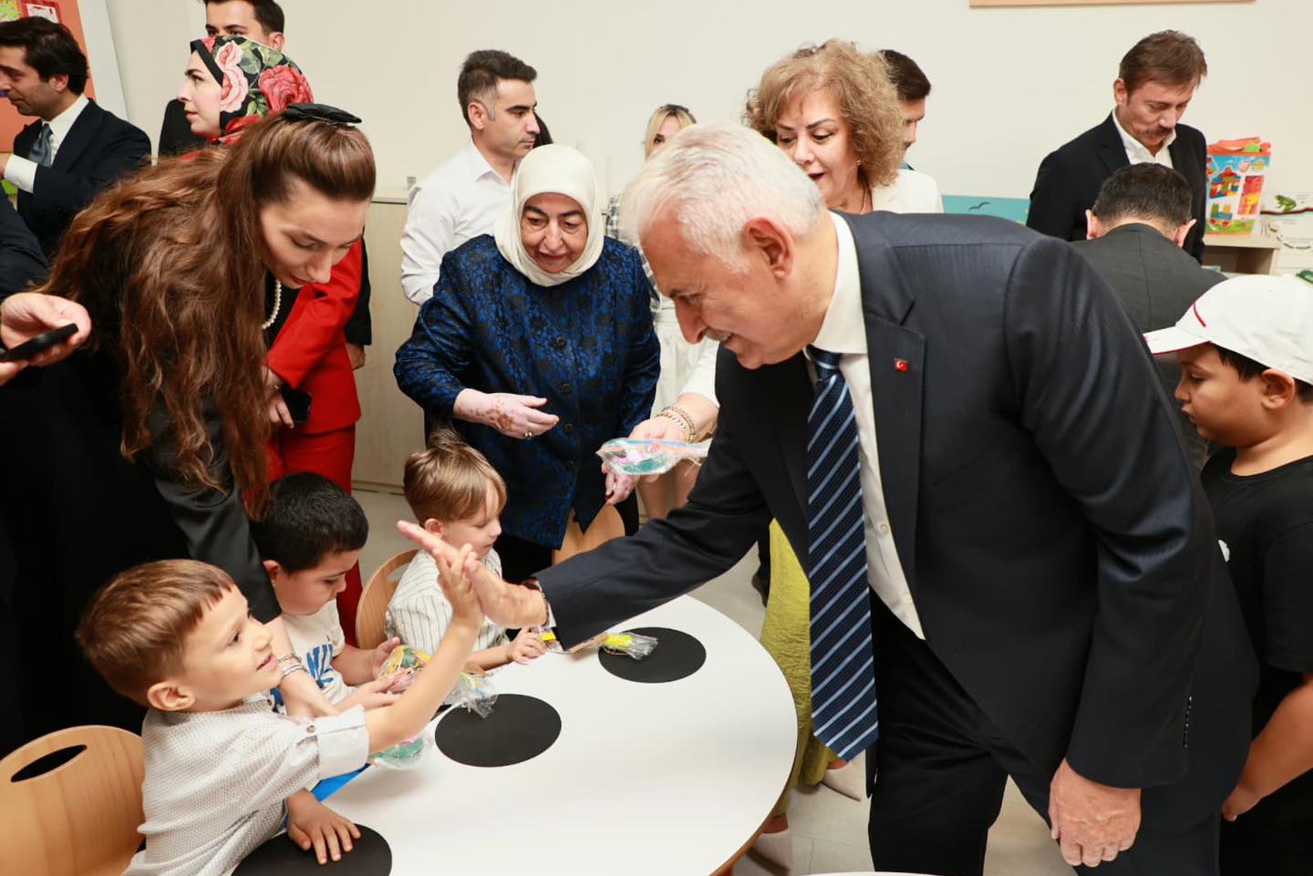 Binali Yıldırım Babasının Adına Okul Yaptırdı (4)