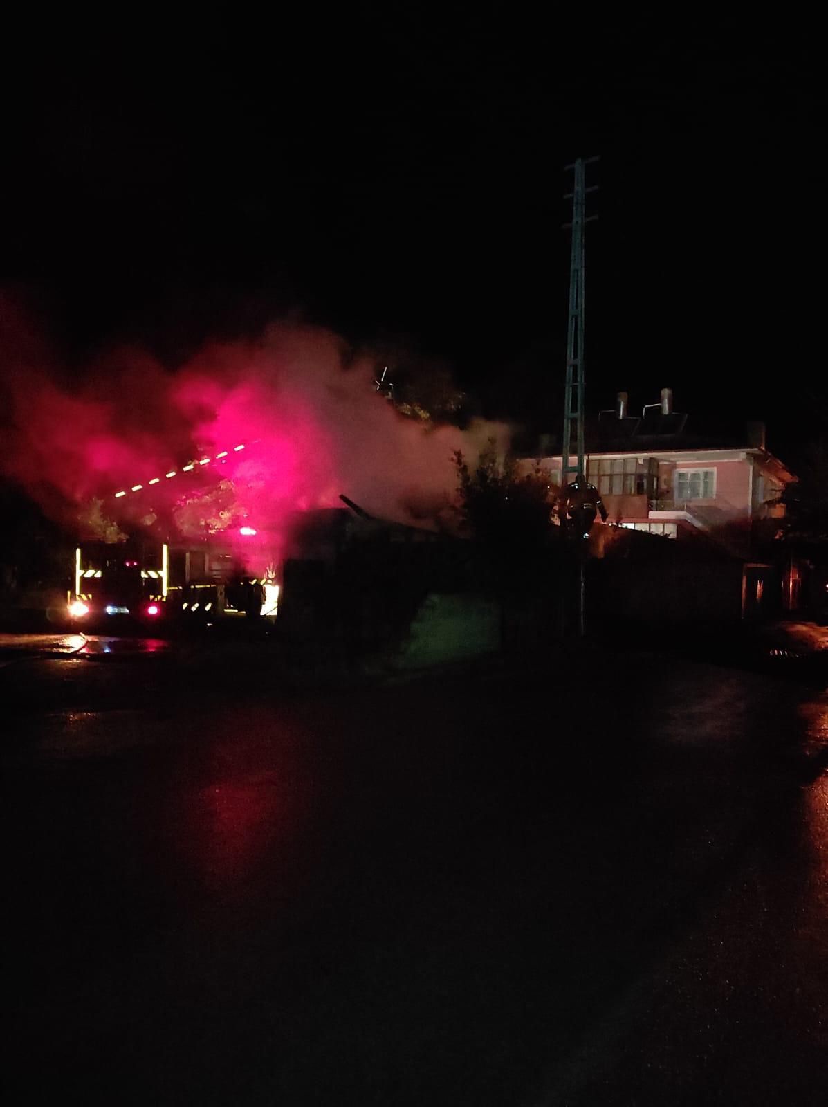 Erzincan’da Vatandaşların Duyarlılığı Yangını Önledi 1