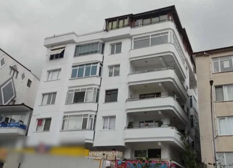 Güllü Ölüm 1