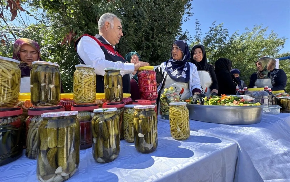 Lezzetli Turşular Mutlu Sofralar Projesi