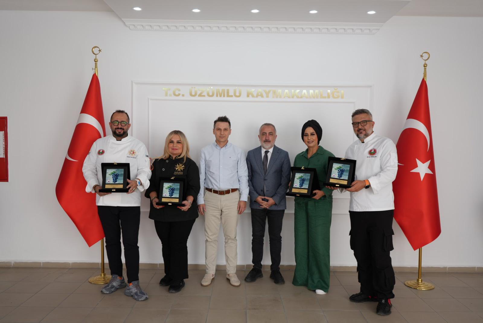 Ünlü Şefler Cimin Üzümü Için Erzincan'a Geldi.. (2)