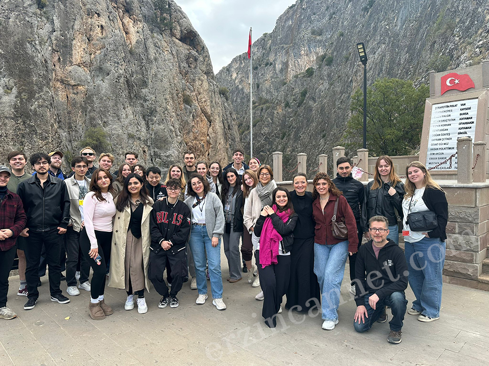 3 Ülkeden Erzincan’a Gelen Öğrenciler Kemaliye’yi Gezdi 2