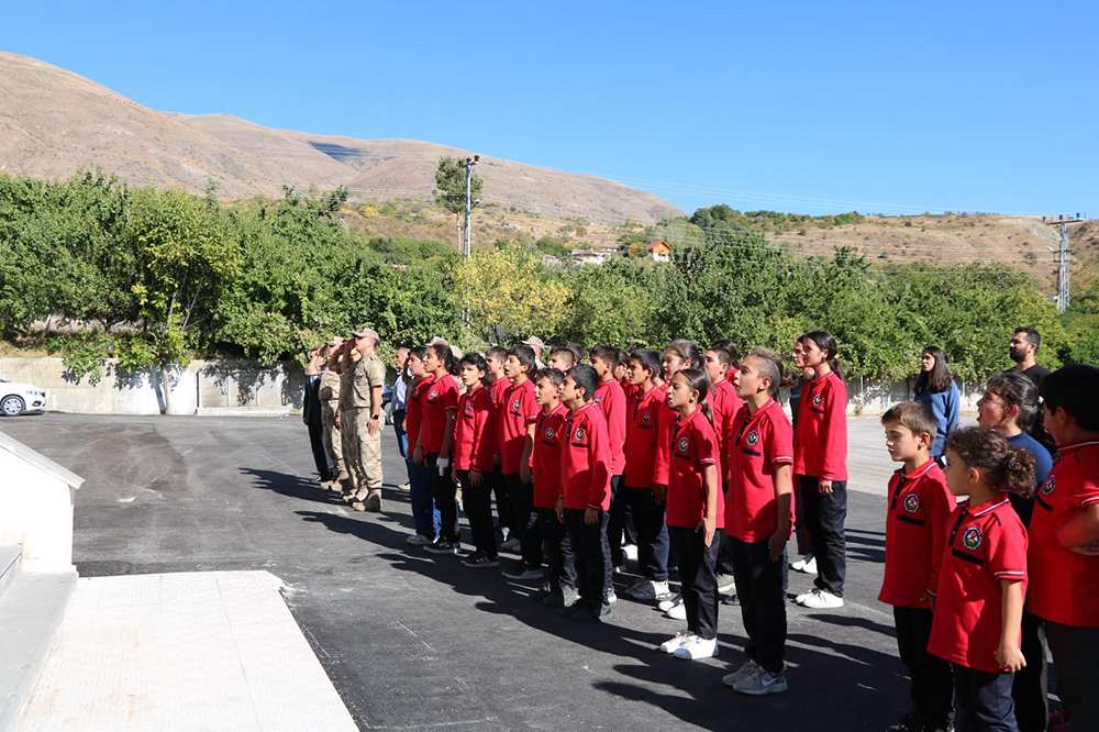 Erzincan Jandarma Komutanlığından Okula Destek 3