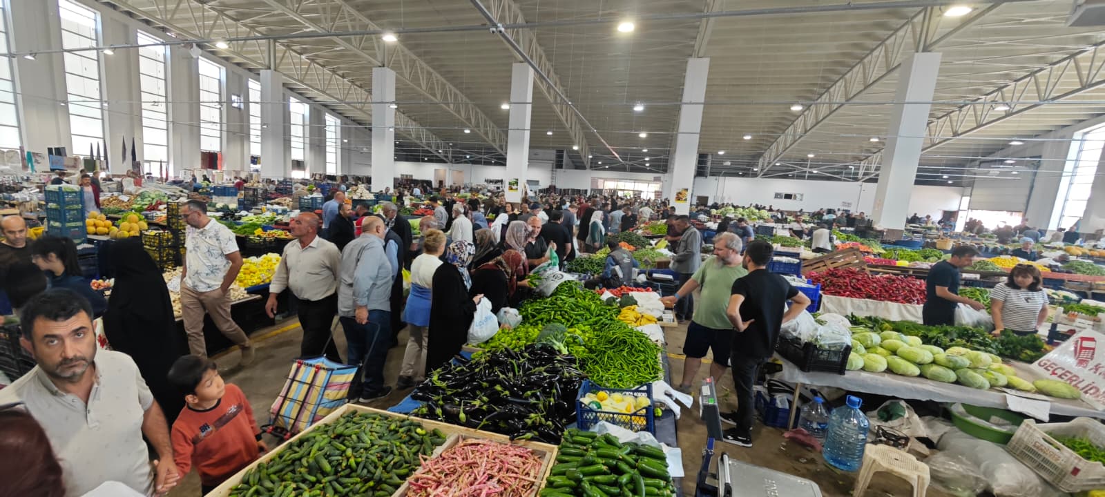 Erzincan Pazarından Yoğun Hareketlilik (1)
