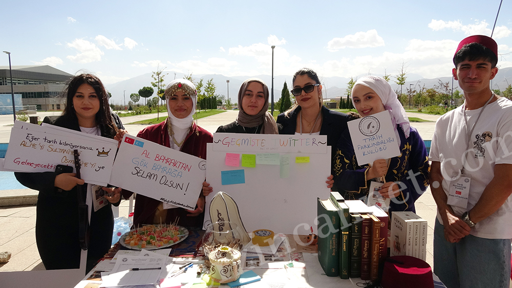 Erzincan’da Üniversiteli Öğrenciler Kulüplerini Tanıttı 1