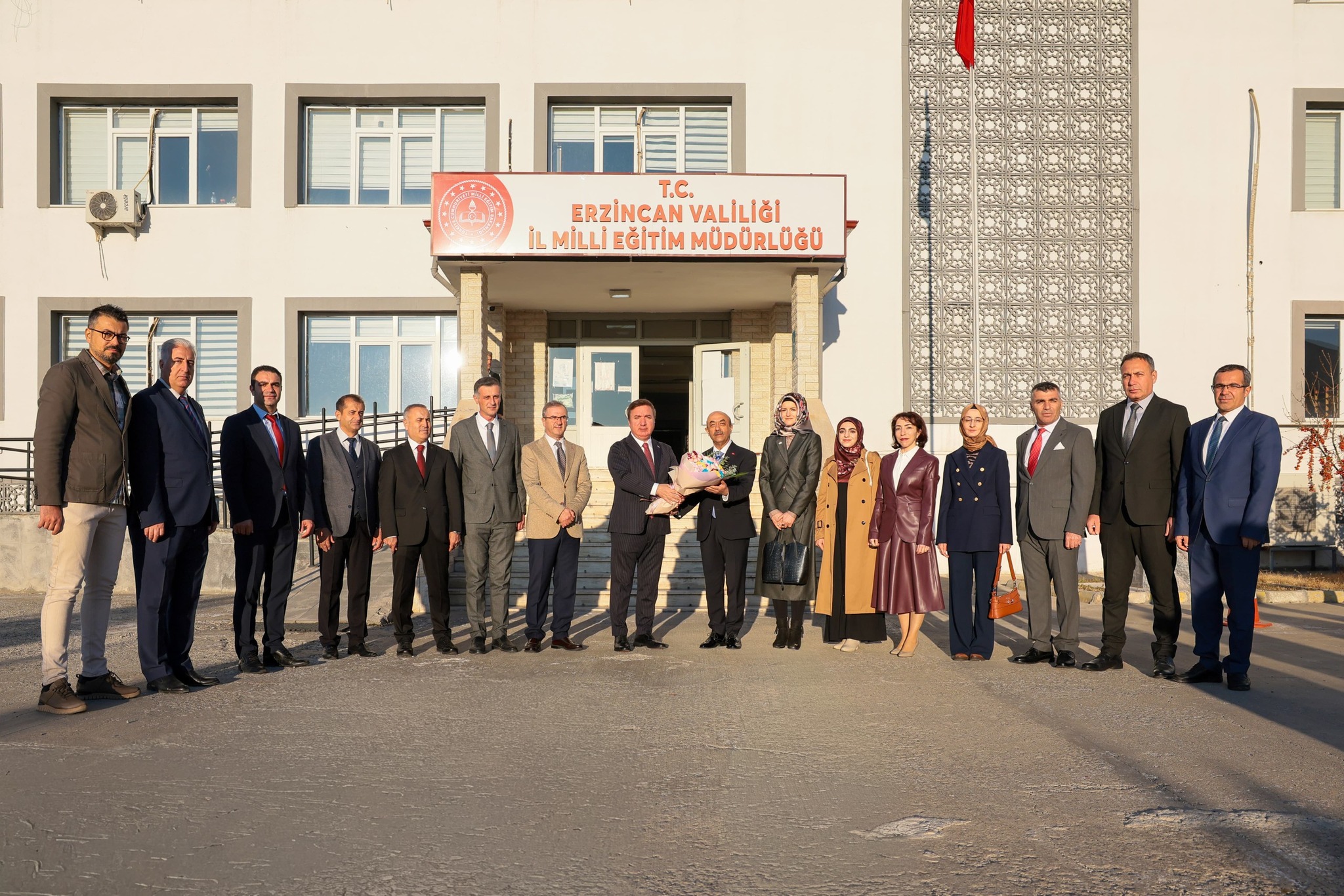 586332182 1153033280280161 3074776735363060704 N