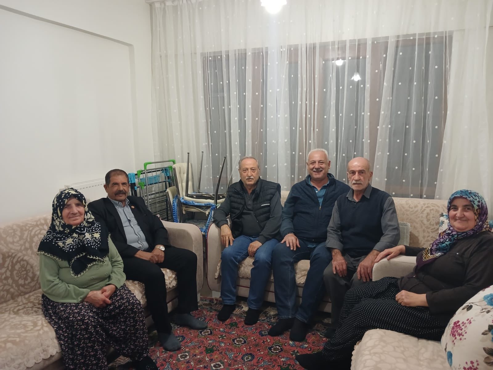 Hayırlı Günler Komşum (1)